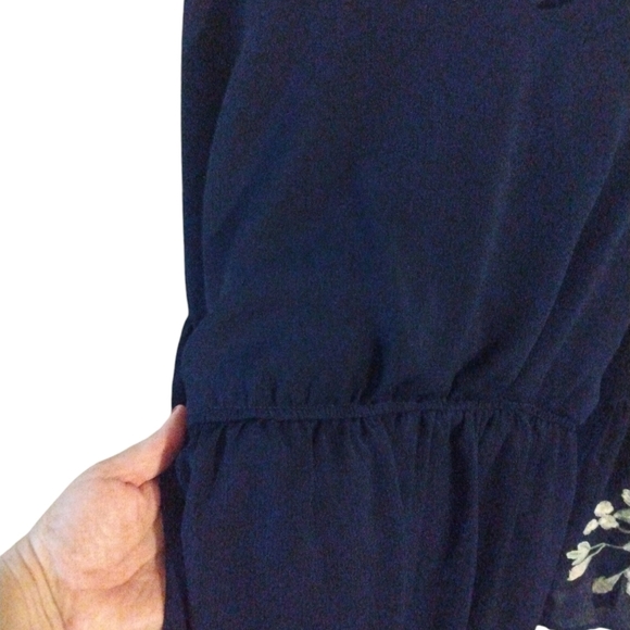 Charming Charlie Embroidered Bell Slve. Dress Navy w. White Florals Romantic L - Picture 7 of 9
